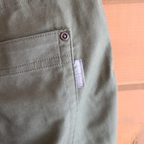 Duluth Trading Company Fire Hose Coolmax Slim Leg Crop 10 Regular Green Pant - Picture 5 of 6